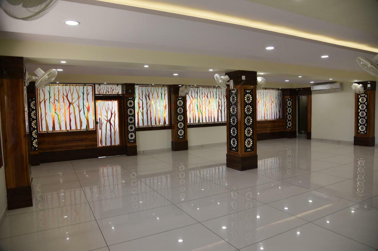 Hotel Pushpanjali Bhopal Eksteriør billede